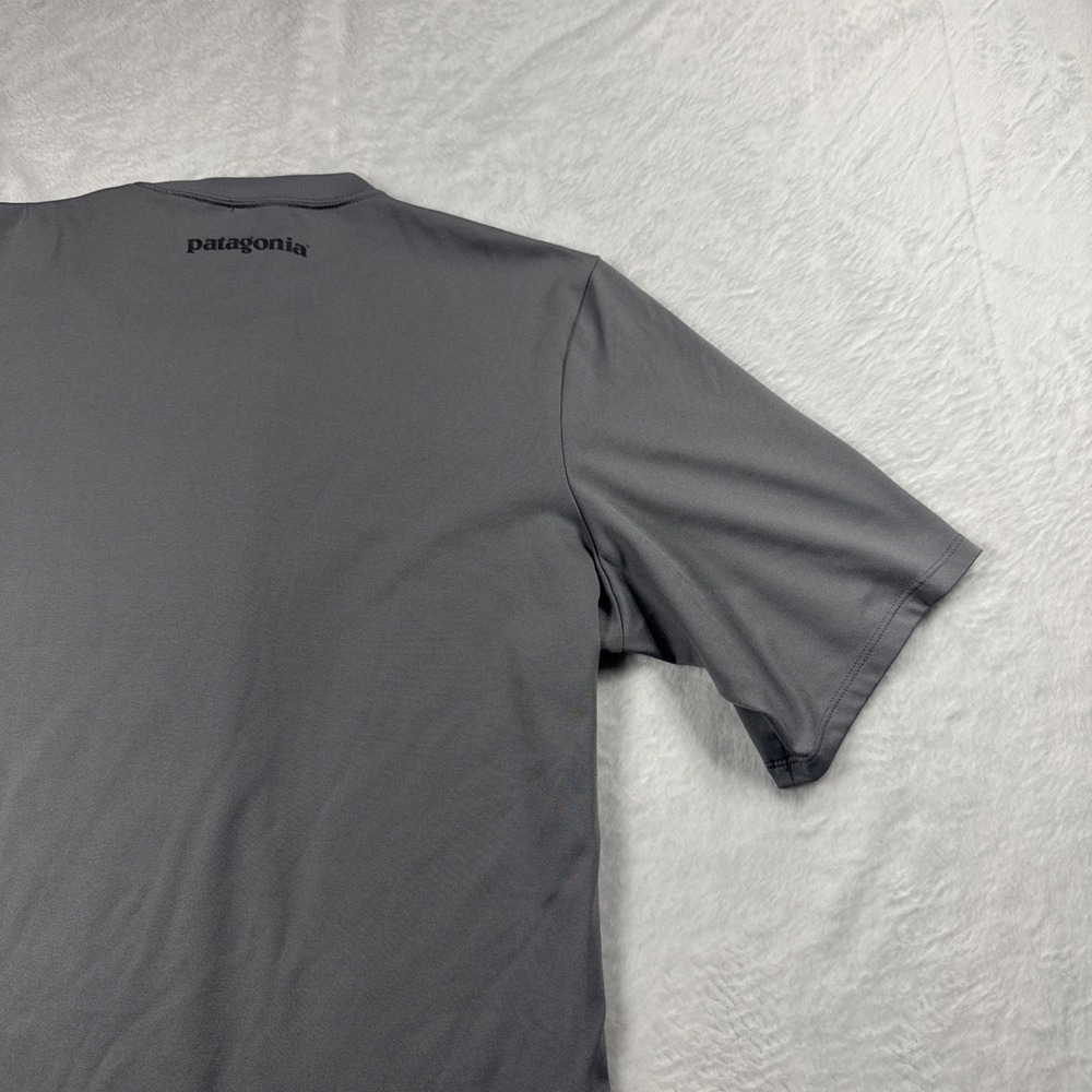 Patagonia Capilene 1 Silkweight Men's S Base Layer T-Shirt Hiking Climbing Gray - Picture 10 of 10